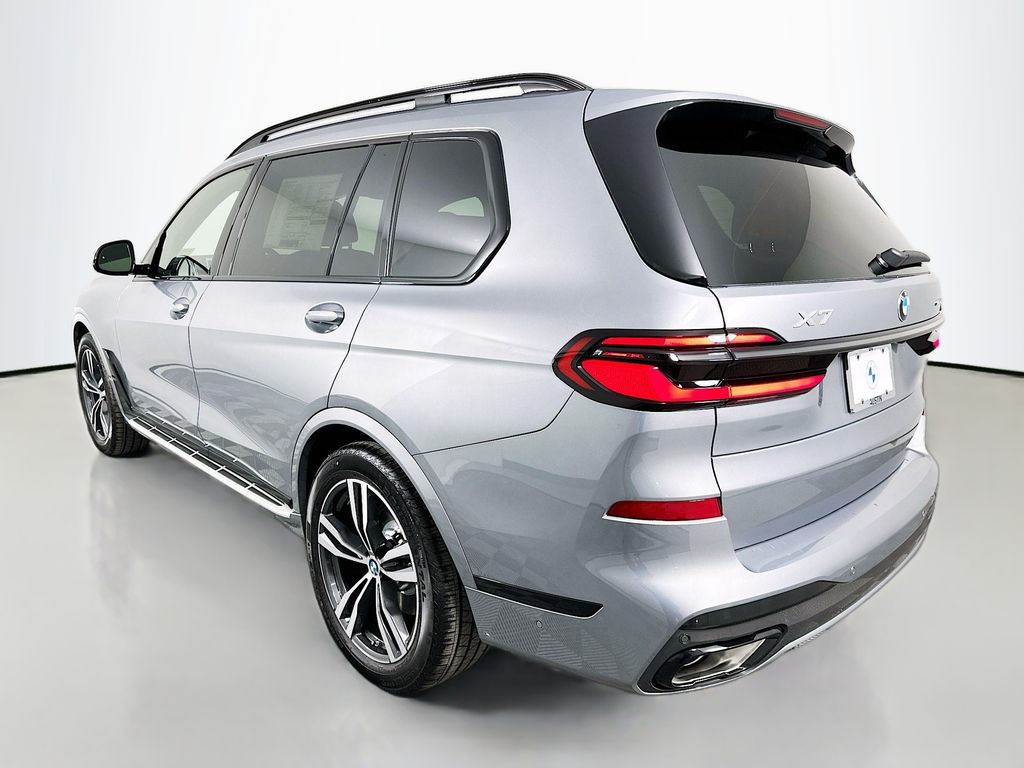 Thumbnail: 2027 BMW X7 - 7