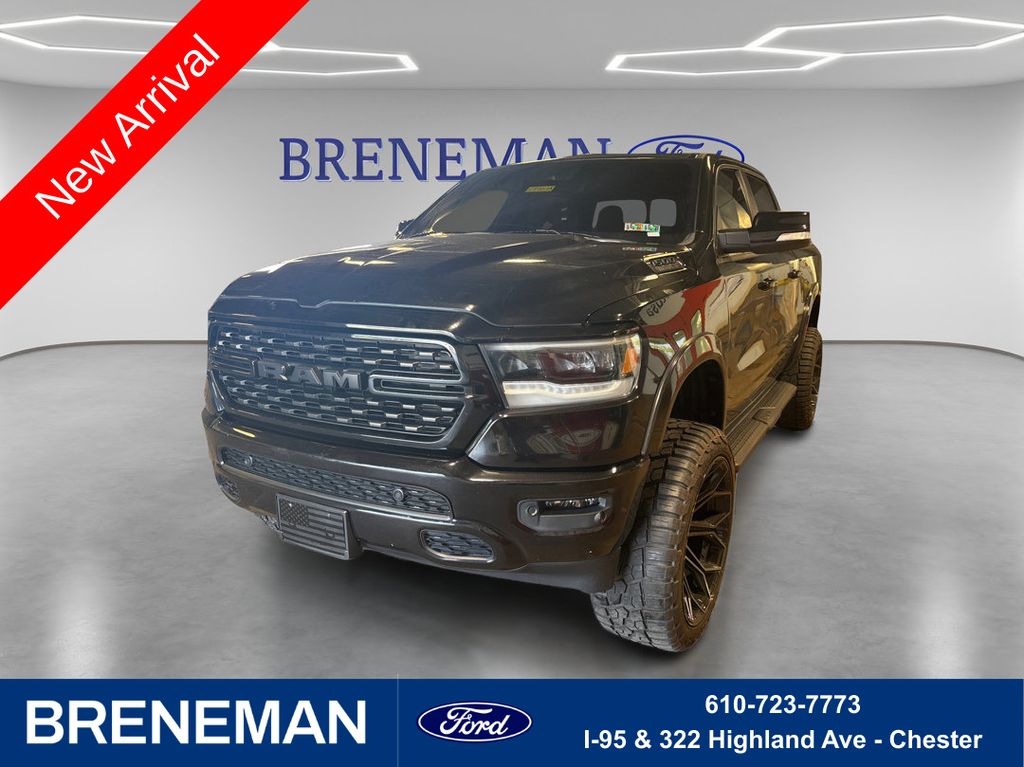 Diamond Black Crystal Pearlcoat 2022 RAM 1500 Pickup Truck Four-Wheel Drive 8-Speed Automatic