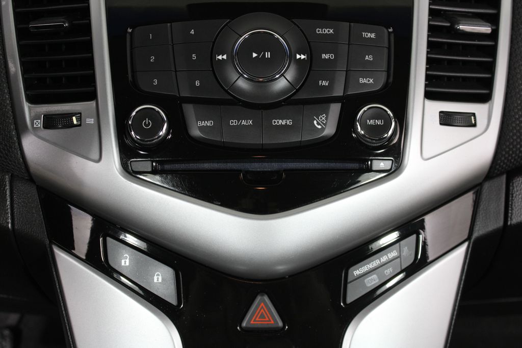 Used 2012 Chevrolet Cruze for sale in 