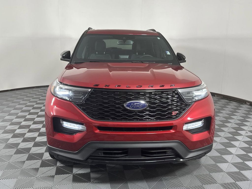 2024 Ford Explorer ST 2