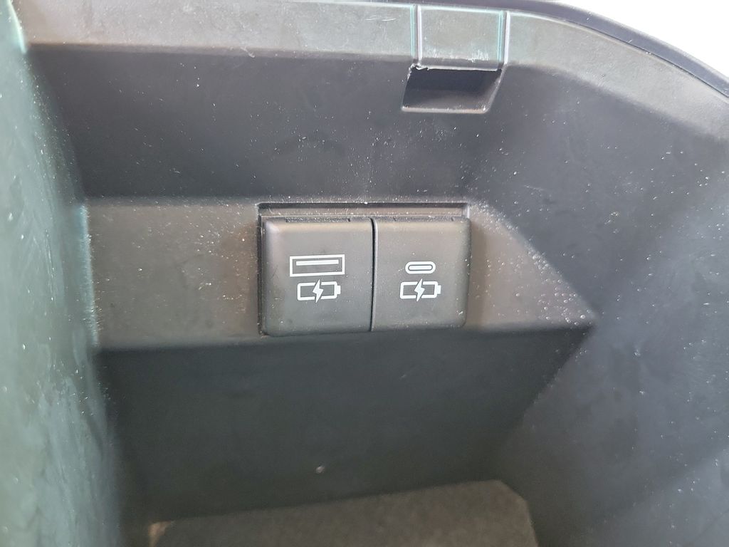 2022 Toyota Camry 35