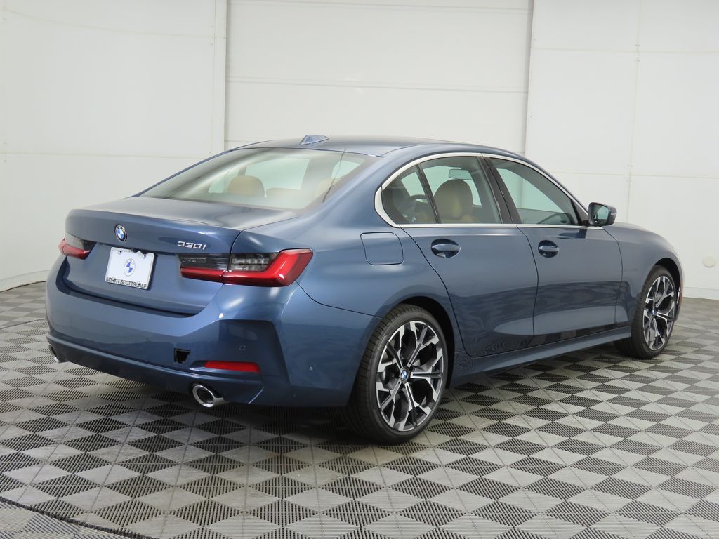 Thumbnail: 2026 BMW 3 Series - 5