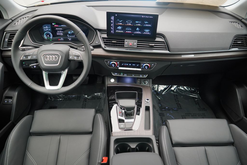 2024 Audi Q5 e  11