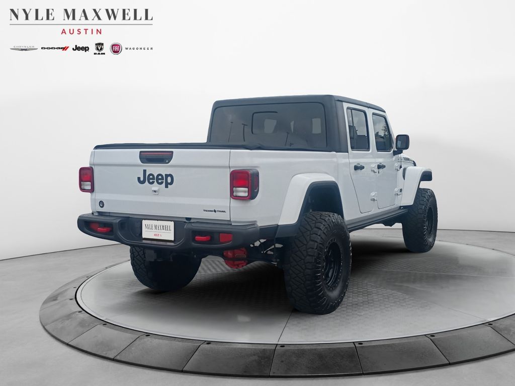 Used Car 2021 Jeep Gladiator  Sport For Sale Under $25,000 In Austin, Texas