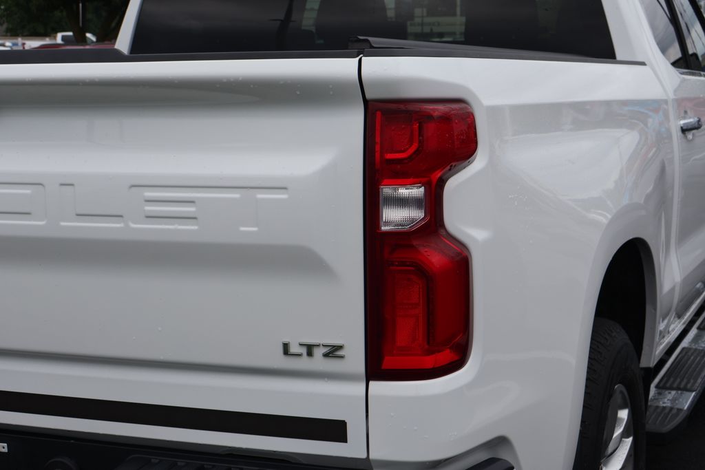 Thumbnail: 2020 Chevrolet Silverado 1500 - 10