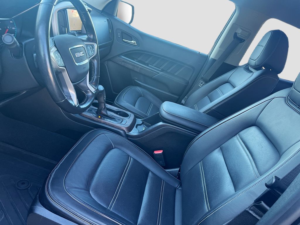 Used 2021 Black GMC Denali image 21