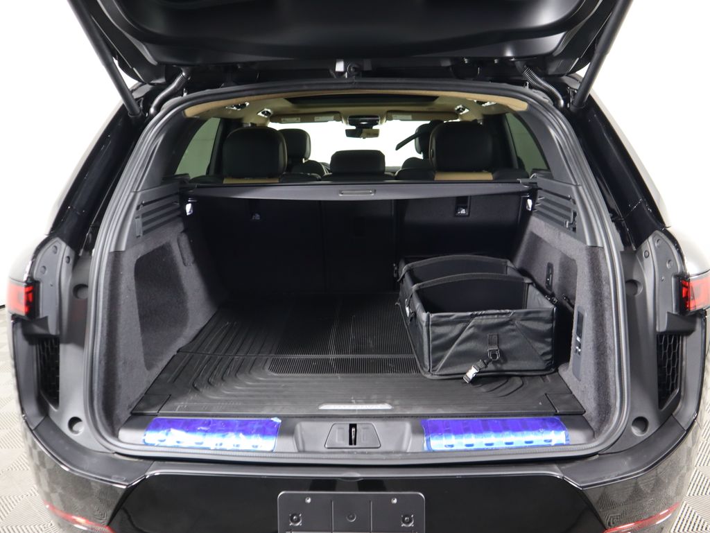 Thumbnail: 2026 Land Rover Range Rover Sport - 30