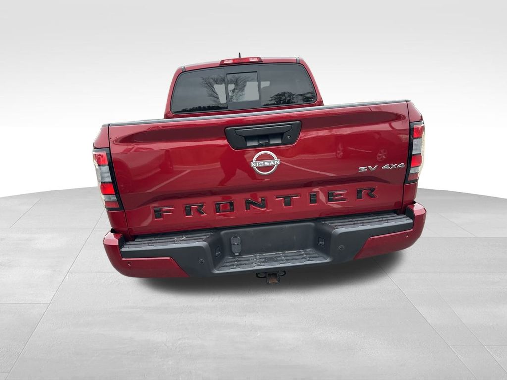 2022 Nissan Frontier SV 8