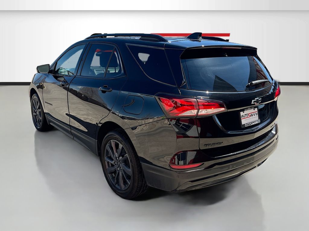 View vehicle photo 5