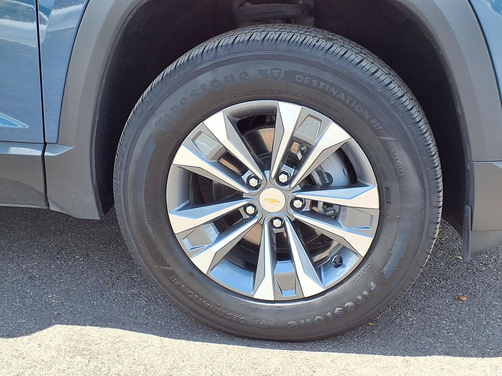 Used 2025 Chevrolet Equinox SUV