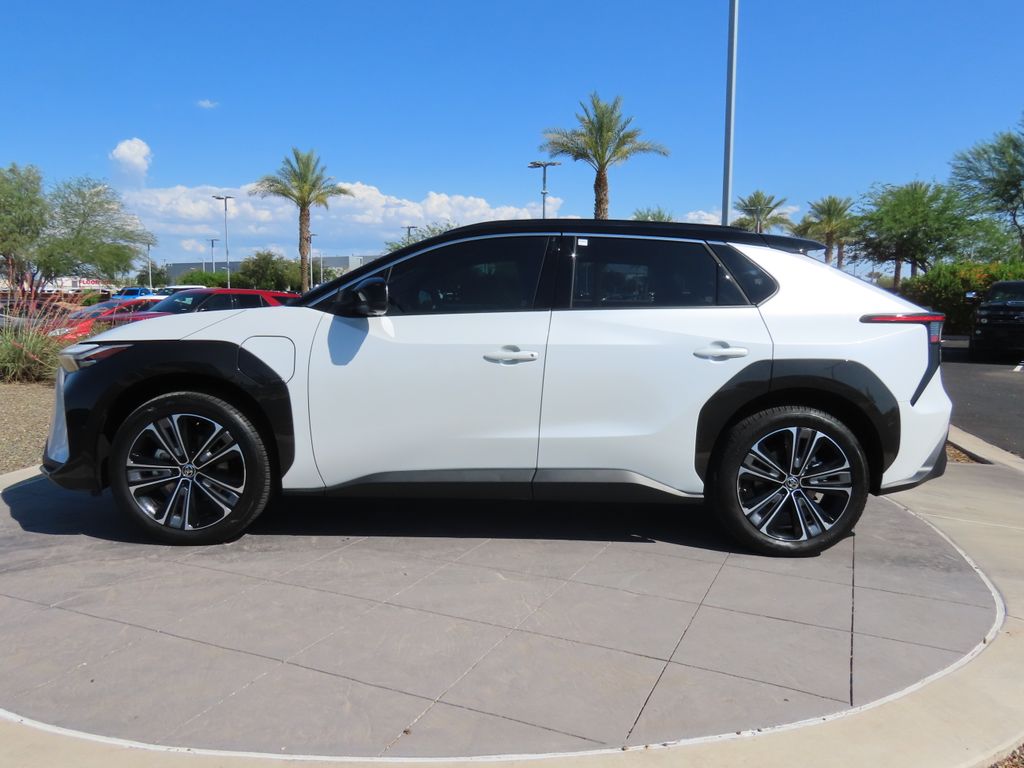 2023 Toyota bZ4X Limited 8