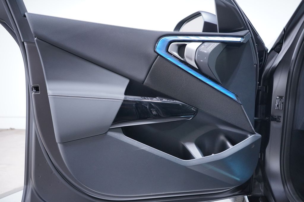 Thumbnail: 2026 BMW X3 - 15