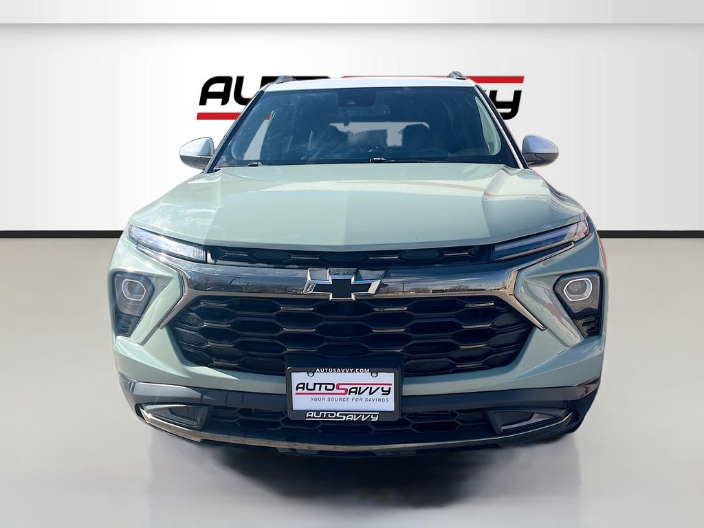 Used 2025 Green Chevrolet ACTIV image 2
