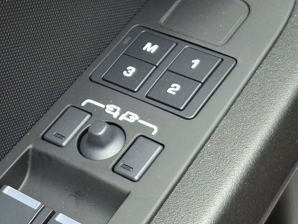 Thumbnail: 2026 Land Rover Defender - 19