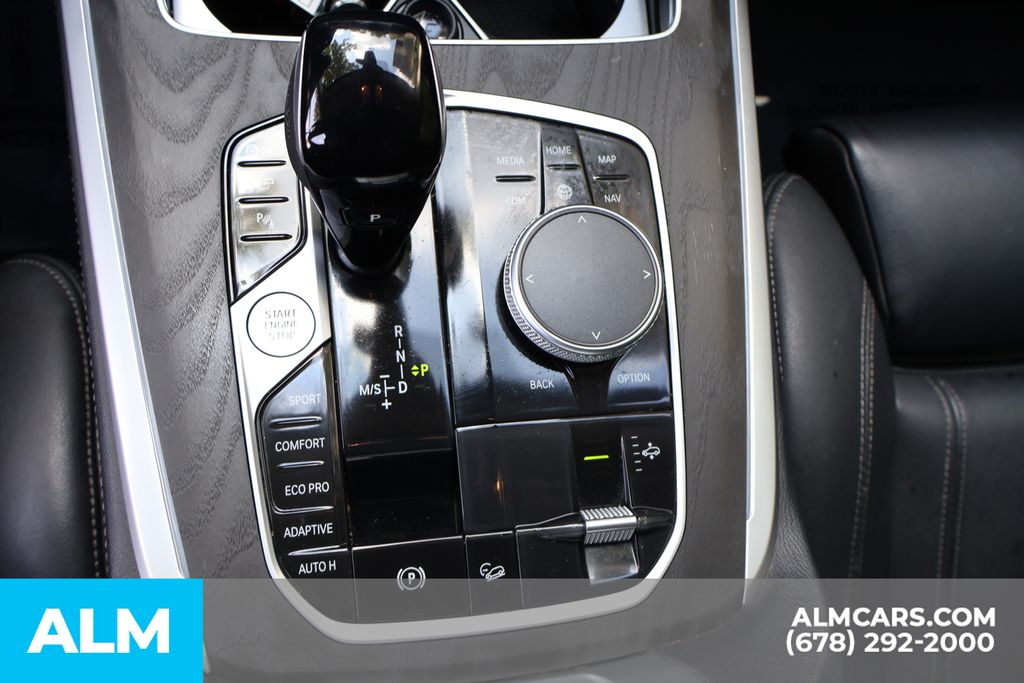 Used 2022 Gray BMW xDrive40i image 37