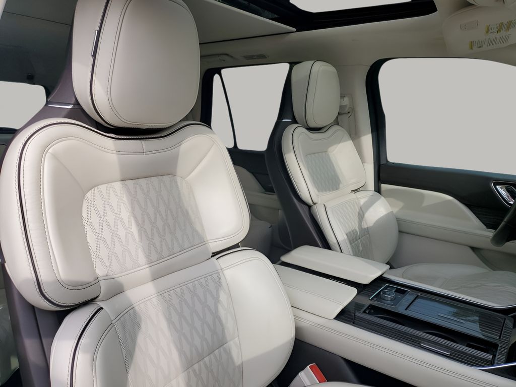 Used Car 2021 Lincoln Navigator  Black Label For Sale Under $50,000 In Austin, Texas