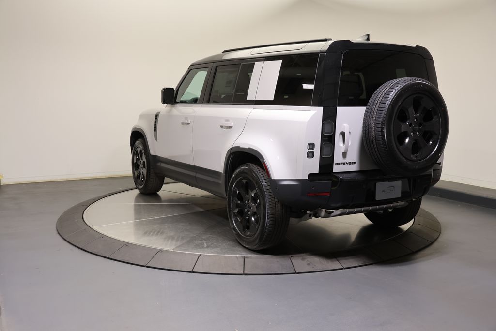 Thumbnail: 2026 Land Rover Defender - 3