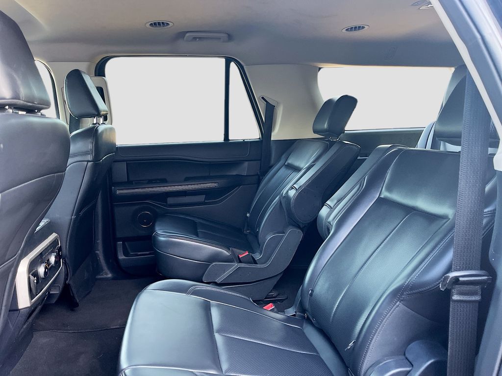 Used 2024 Black Ford XLT image 24