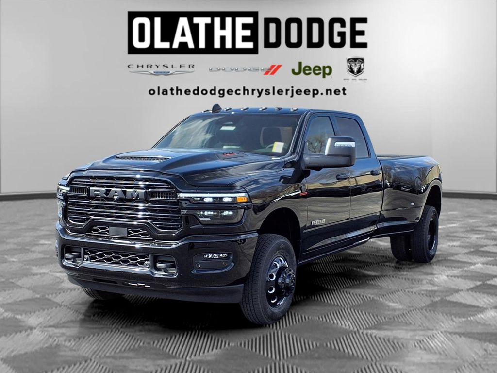 2026 RAM 3500 Laramie Crew Cab LB DRW 4WD
