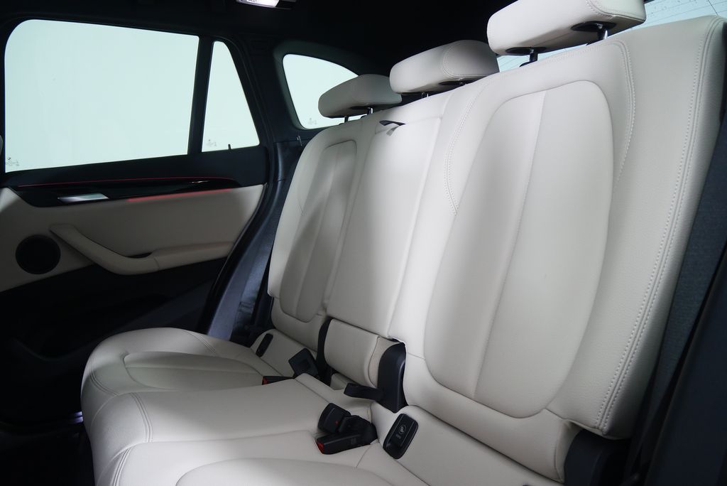Thumbnail: 2021 BMW X1 - 15