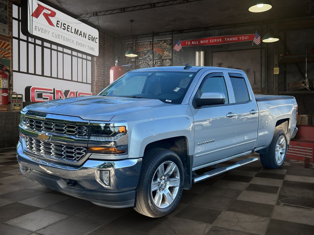 Silver Ice Metallic 2016 Chevrolet Silverado 1500 Pickup Truck Four-Wheel Drive 6-Speed Automatic Overdrive
