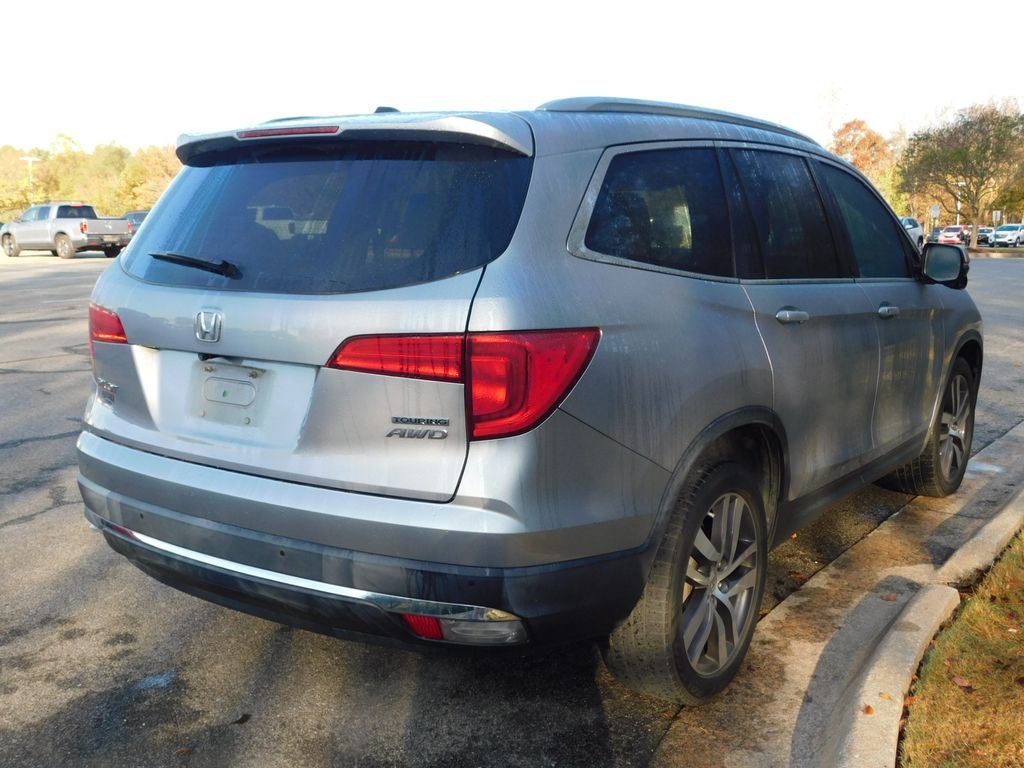 2018 Honda Pilot Touring 11