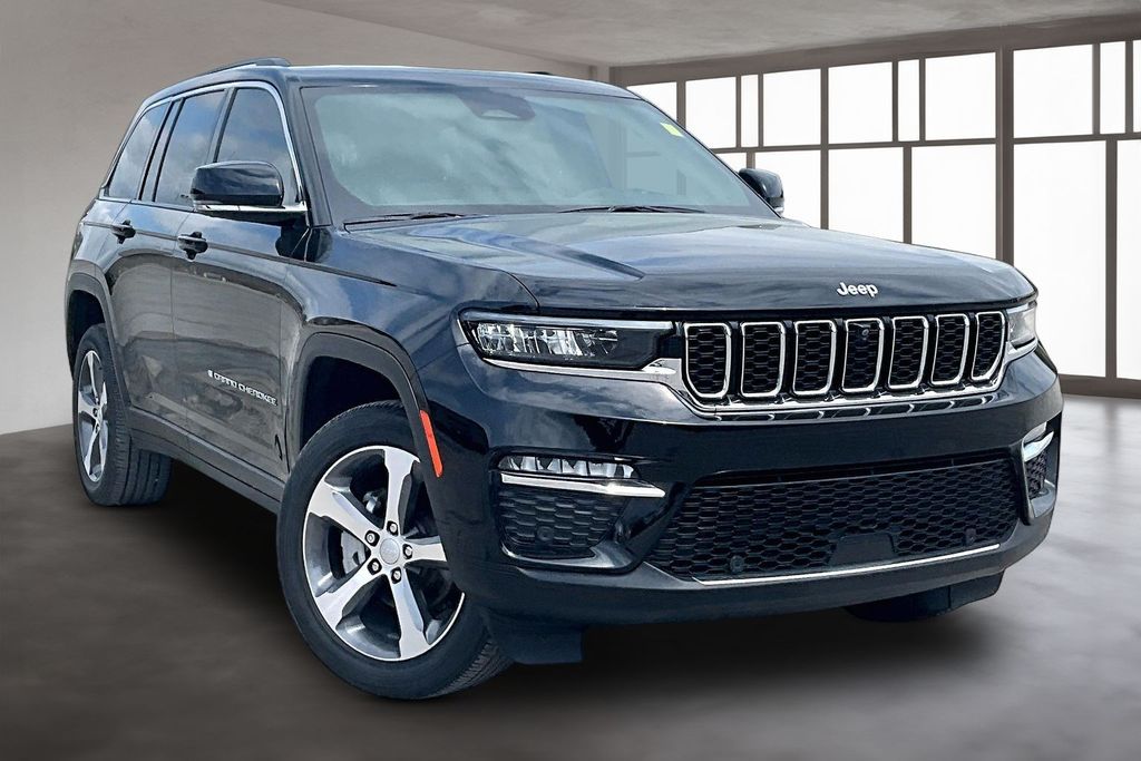 Used 2023 Jeep Grand Cherokee SUV