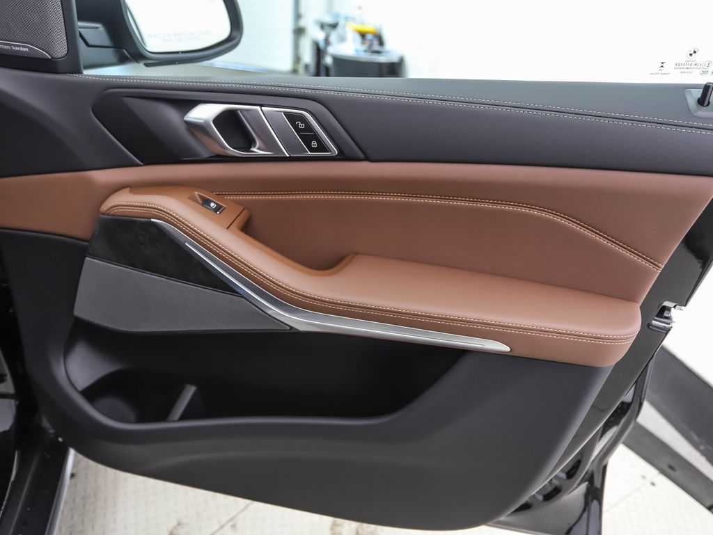 Thumbnail: 2026 BMW X5 - 30