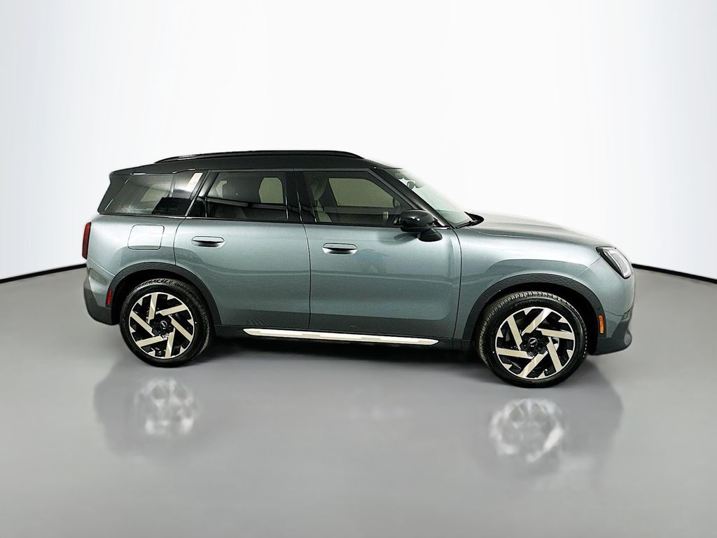 2025 MINI Cooper Countryman Base 4