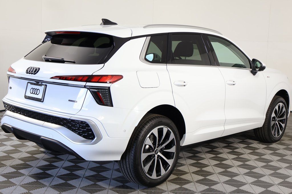 Thumbnail: 2026 Audi Q3 - 2