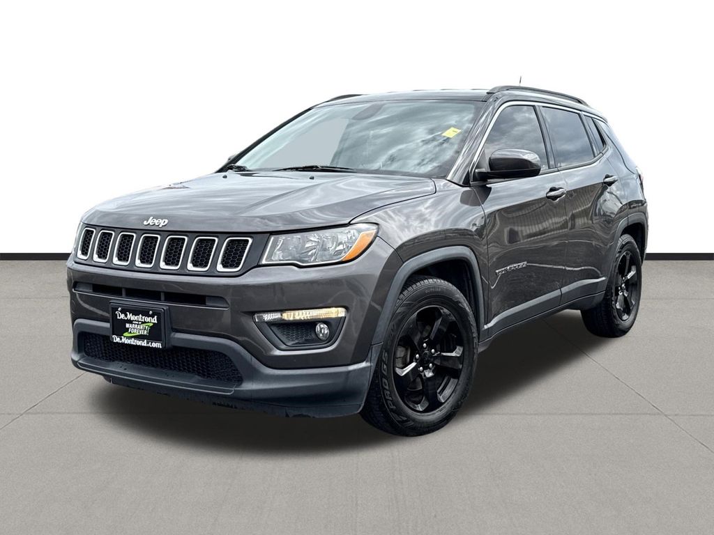 2020 Jeep Compass Latitude Gray at AutoSavvy Houston Northwest