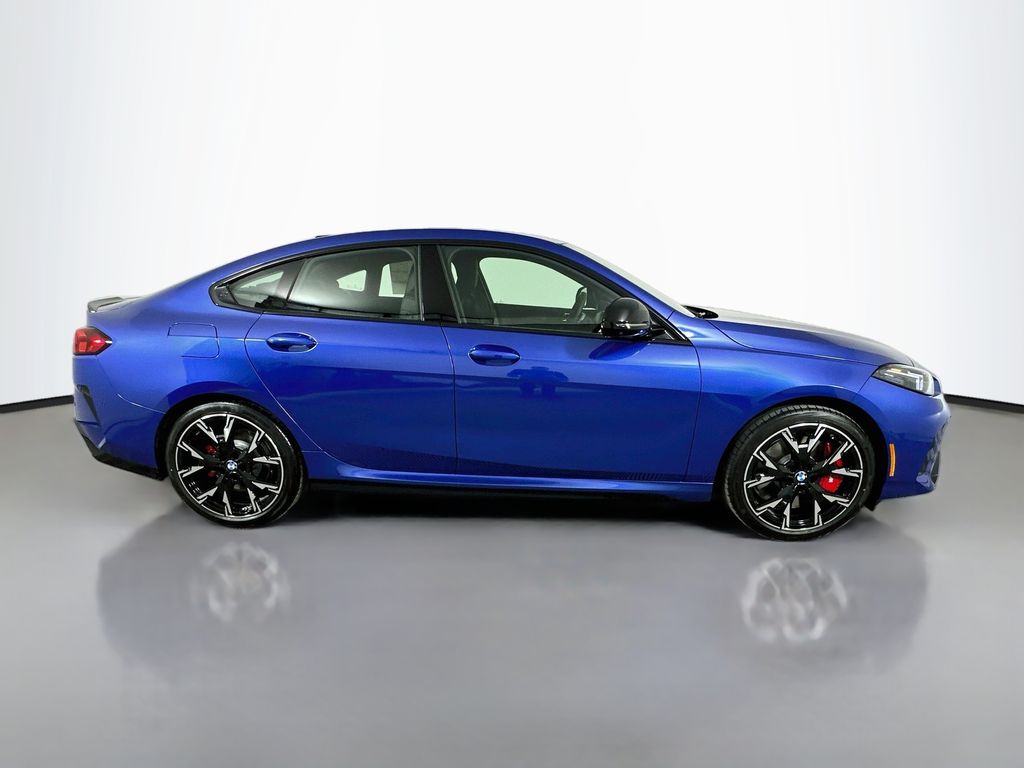 Thumbnail: 2026 BMW 2 Series - 4