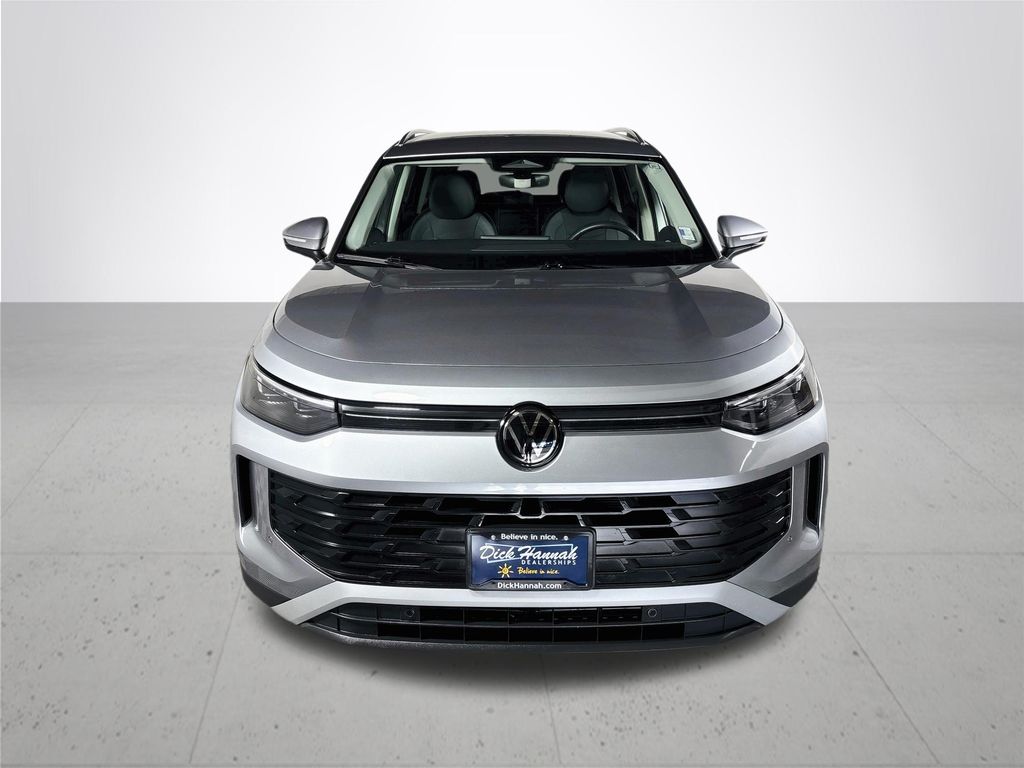 2025 Volkswagen Tiguan 2.0T SE