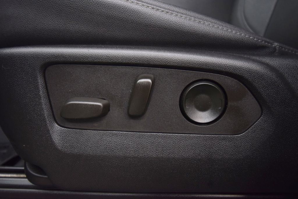 used 2022 Chevrolet Silverado 1500 car, priced at $31,500