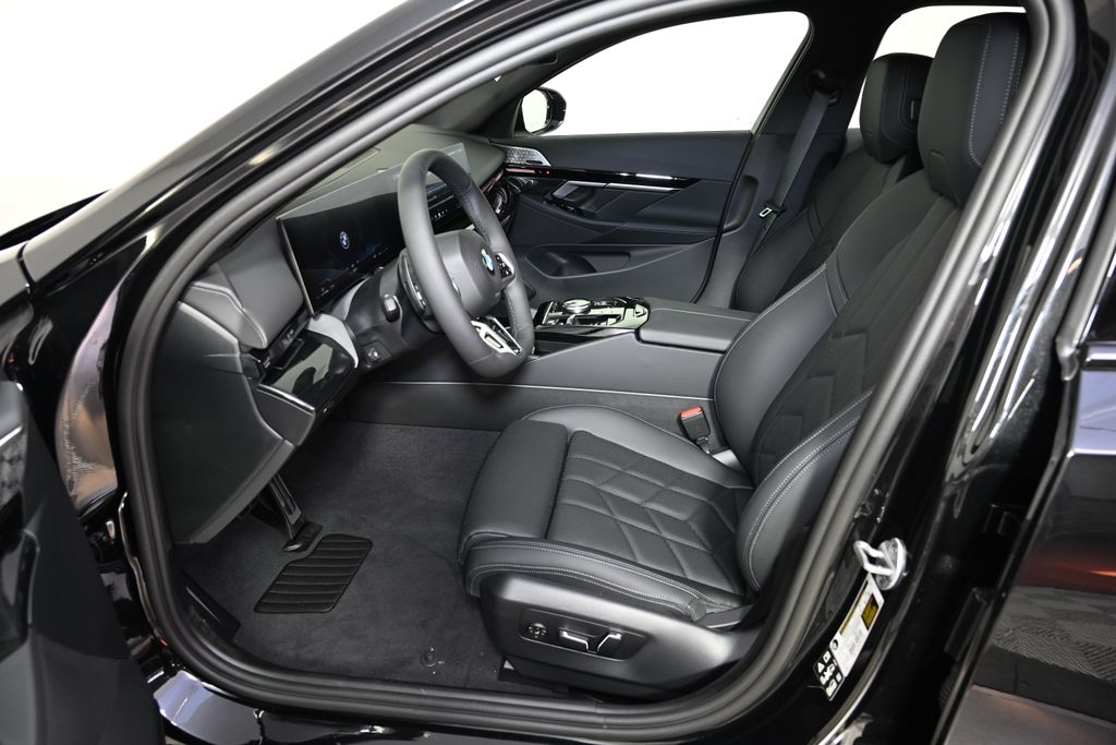 Thumbnail: 2026 BMW 5 Series - 14