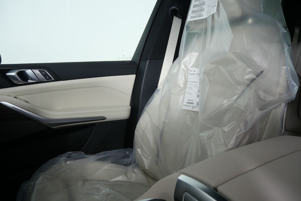 Thumbnail: 2026 BMW X5 - 23