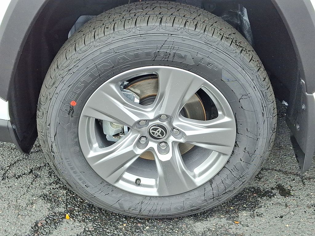 Thumbnail: 2025 Toyota RAV4 - 8