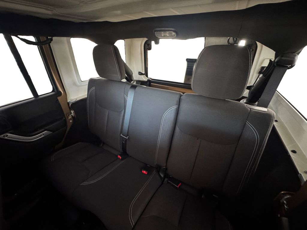 Used Car 2015 Jeep Wrangler  Unlimited Rubicon For Sale Under $35,000 In Round Rock, Texas