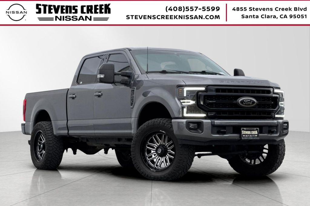 Gray 2022 Ford F-250 Super Duty Lariat Crew Cab 4WD Pickup Truck Four-Wheel Drive Automatic