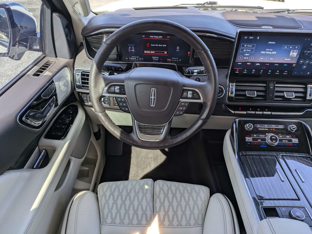 2022 Lincoln Navigator Black Label L