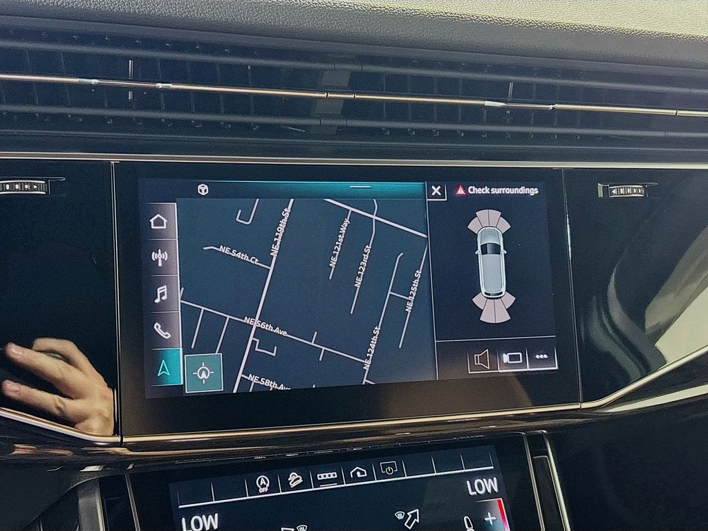 2022 Audi Q7 55 Premium Plus