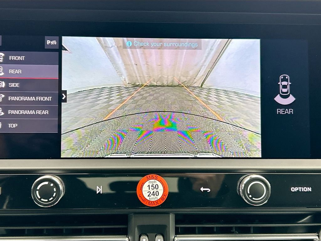 Thumbnail: 2026 Porsche Macan - 18