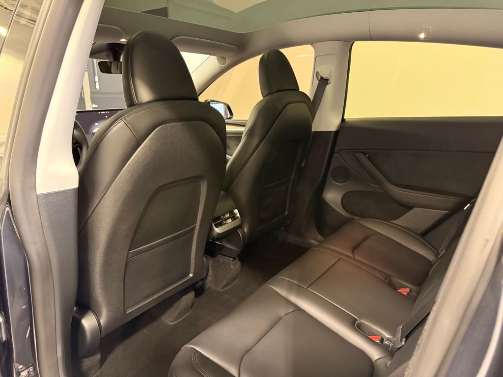 2024 Tesla Model Y Long Range 20