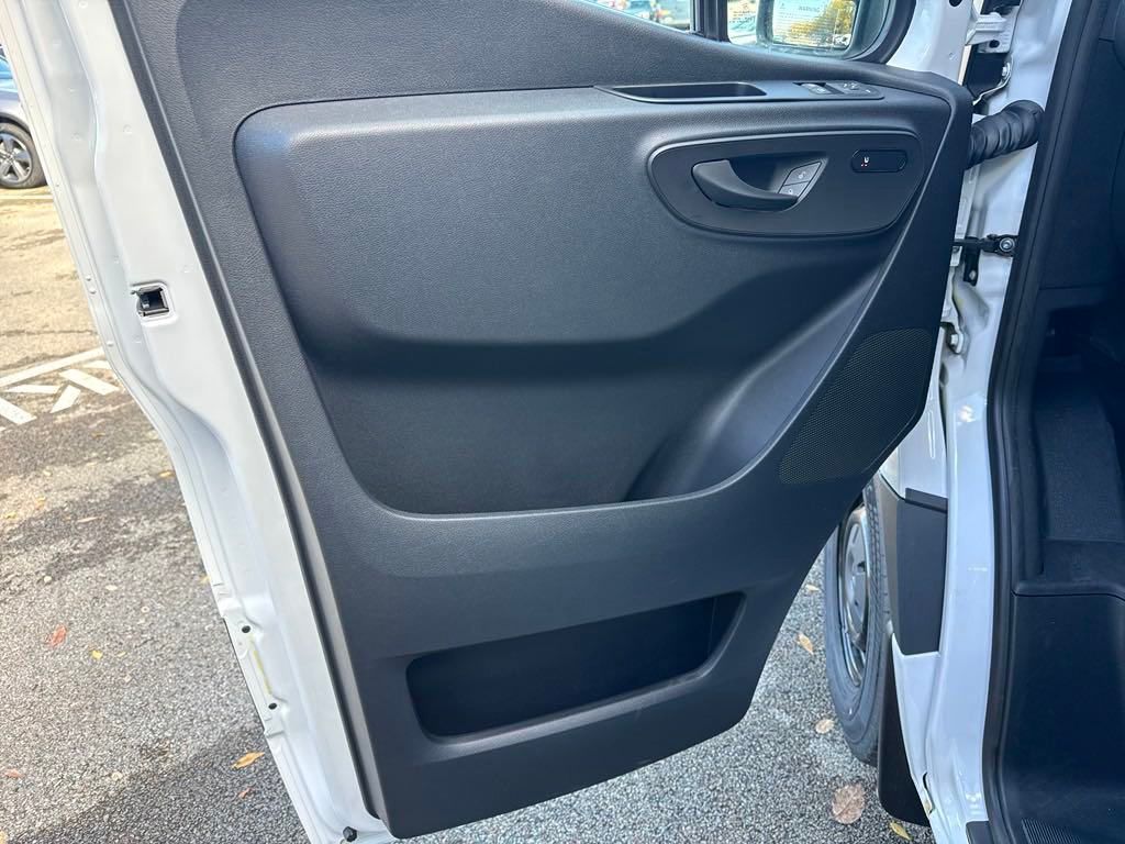 2024 Mercedes-Benz Sprinter 3500 Cargo 170 WB - 9