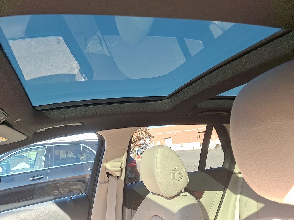 Thumbnail: 2021 Mercedes-Benz GLC - 14