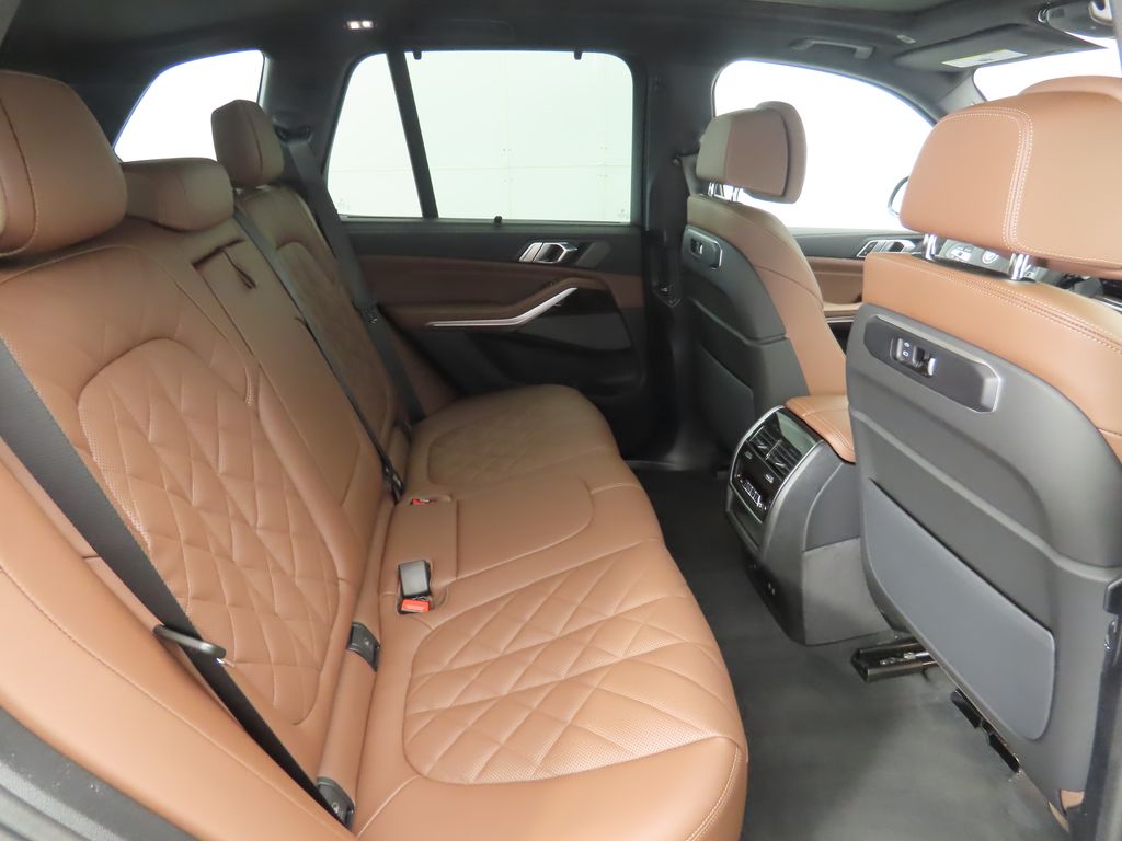 Thumbnail: 2026 BMW X5 - 23