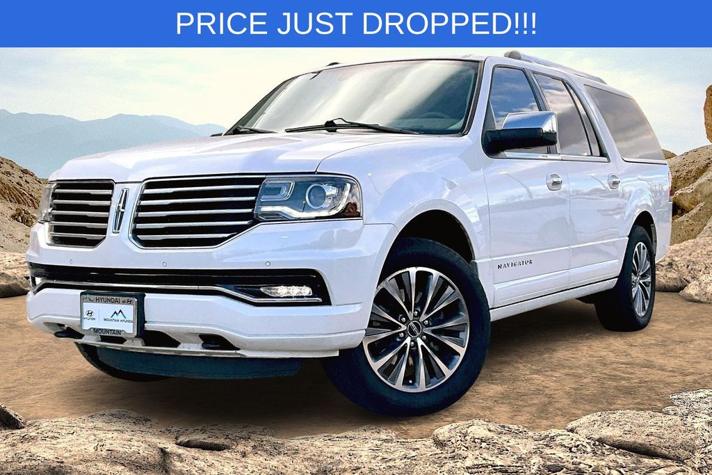 2017 Lincoln Navigator L Select RWD
