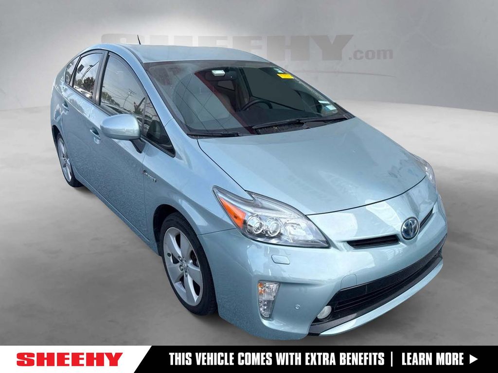 Pearl 2015 Toyota Prius Hatchback Front-Wheel Drive Continuously Variable Transmission