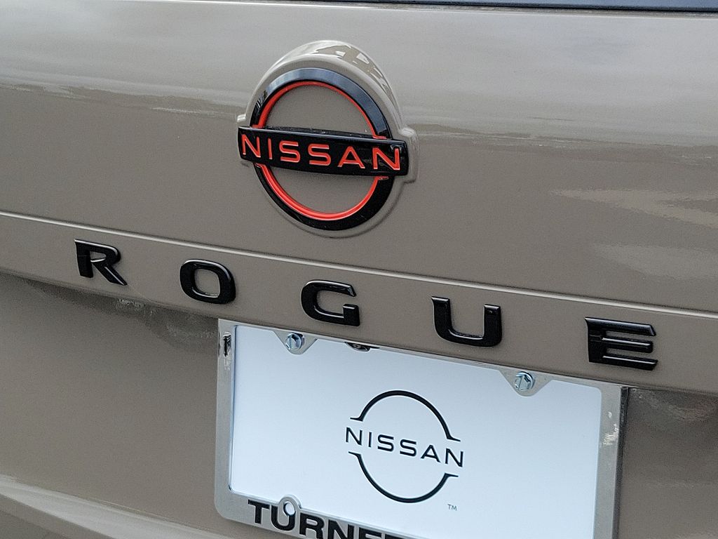 2025 Nissan Rogue Rock Creek 5