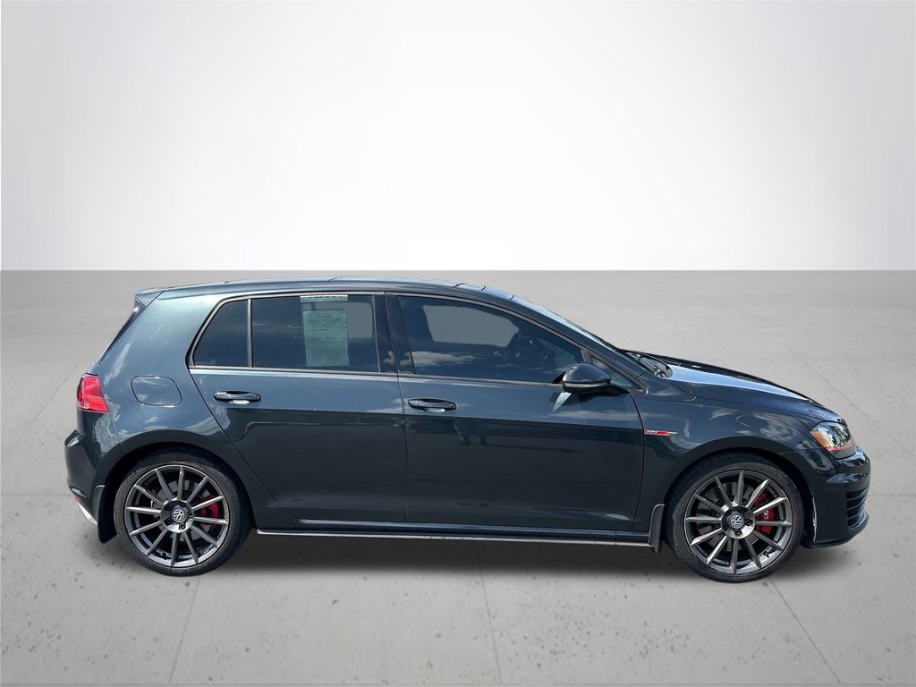 2016 Volkswagen Golf GTI SE